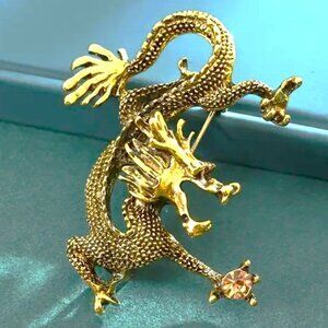 Dragon Brooch Pin Rhinestone Gold Chinese Folklore Mythology Wise Stylish Unisex